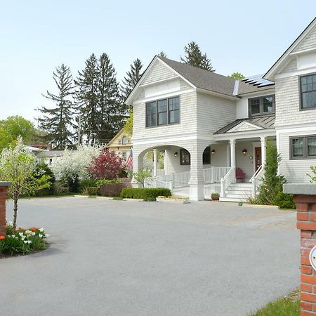 The Springwater Bed And Breakfast Saratoga Springs Eksteriør billede