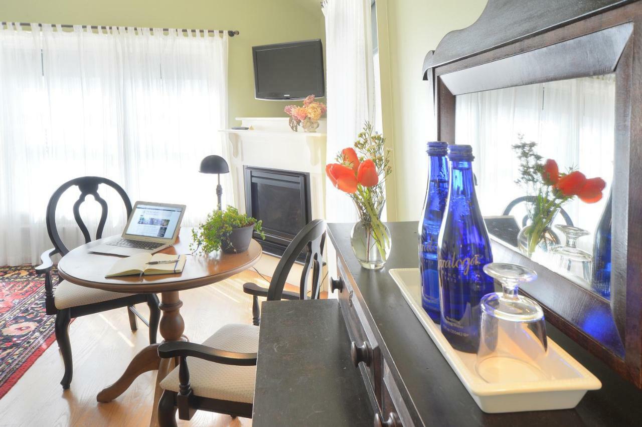 The Springwater Bed And Breakfast Saratoga Springs Eksteriør billede