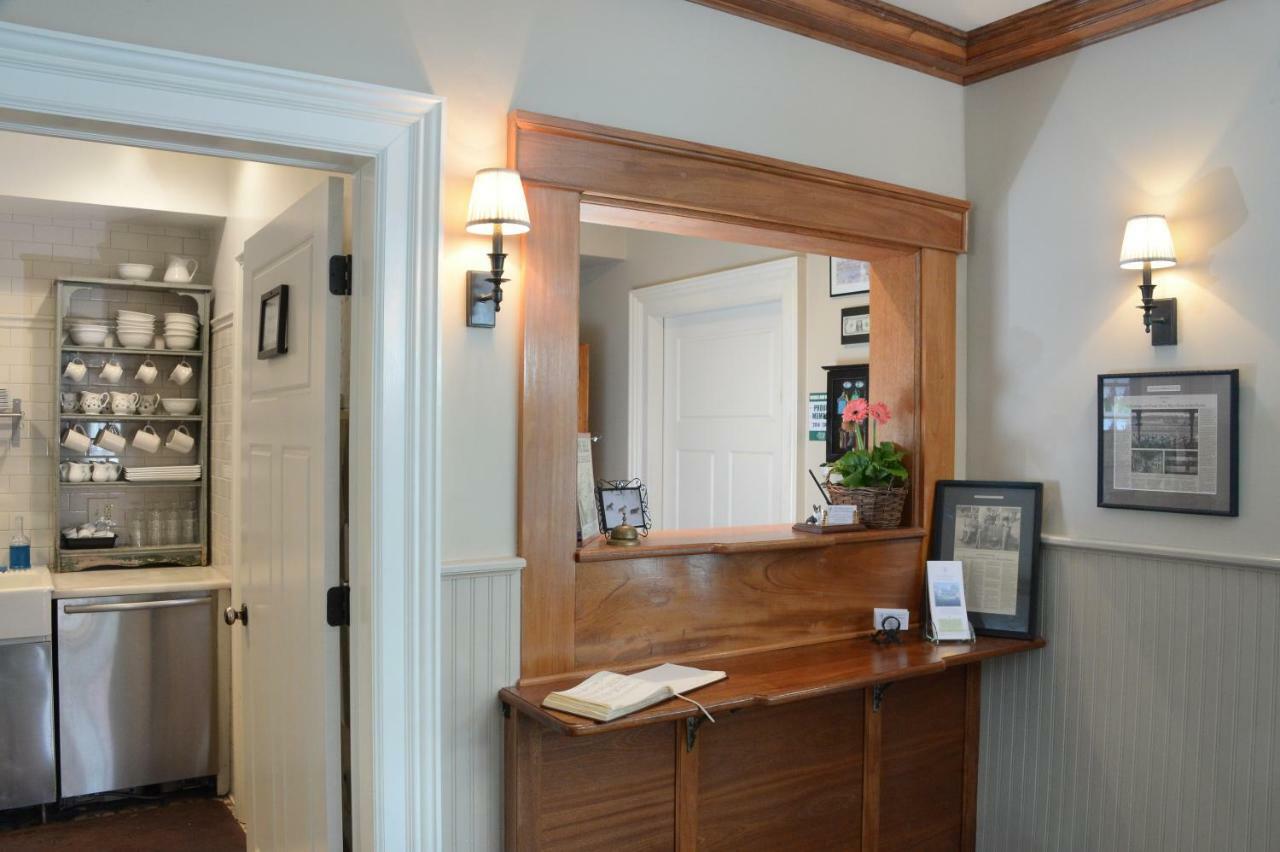 The Springwater Bed And Breakfast Saratoga Springs Eksteriør billede