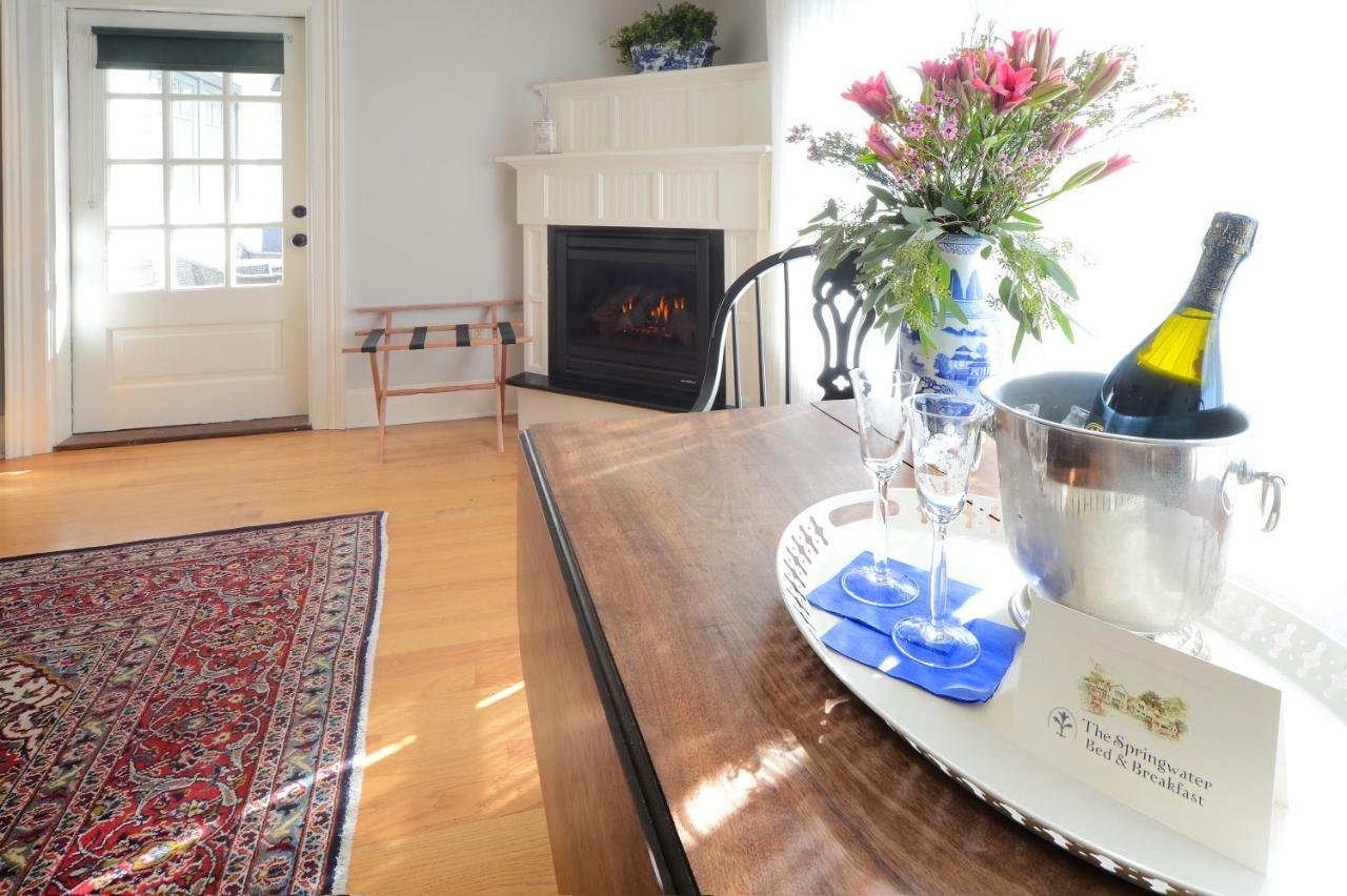 The Springwater Bed And Breakfast Saratoga Springs Eksteriør billede