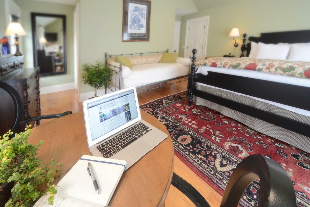 The Springwater Bed And Breakfast Saratoga Springs Eksteriør billede